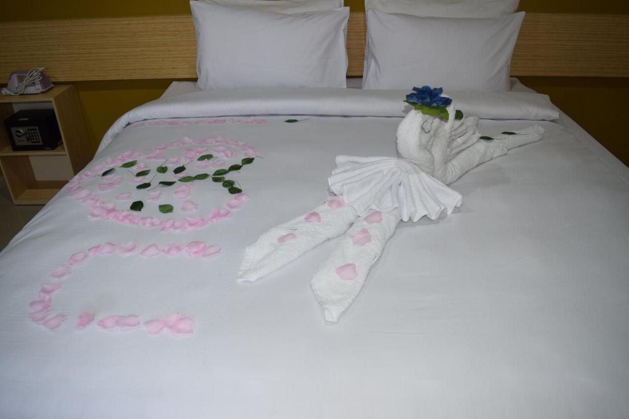 Hotel Sriwijaya 99 ปาเลมบัง ภายนอก รูปภาพ